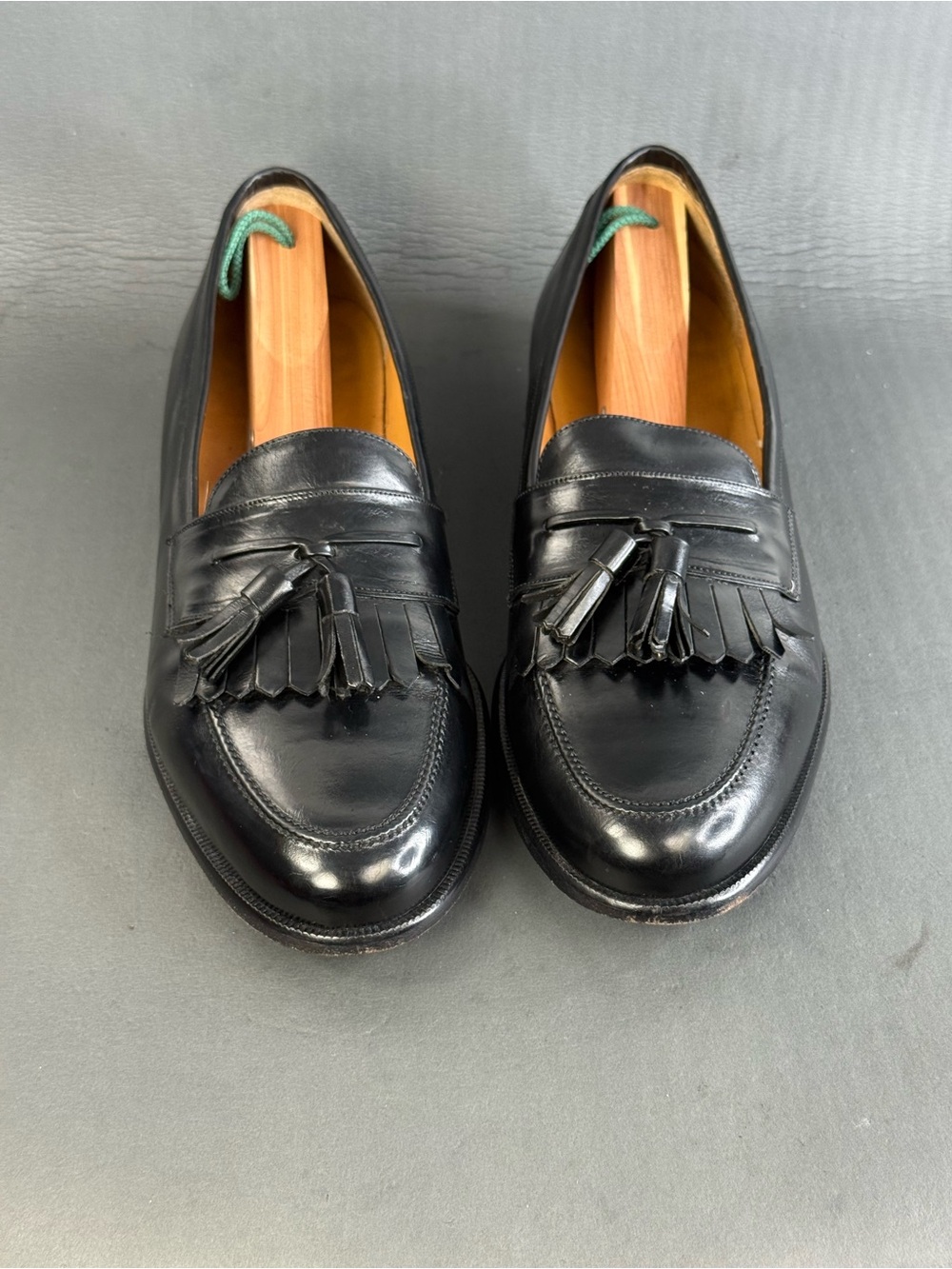 Mezlan Santander black leather kiltie tassel loafer shoes men’s size 10
